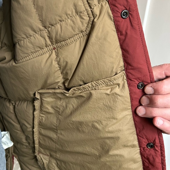 Filson lightweight Down Jac Shirt in Madder Red - Picture 3 of 10